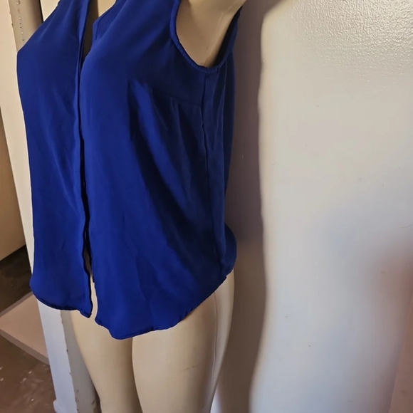 Size Small Blouses Bundle - Picture 7 of 8